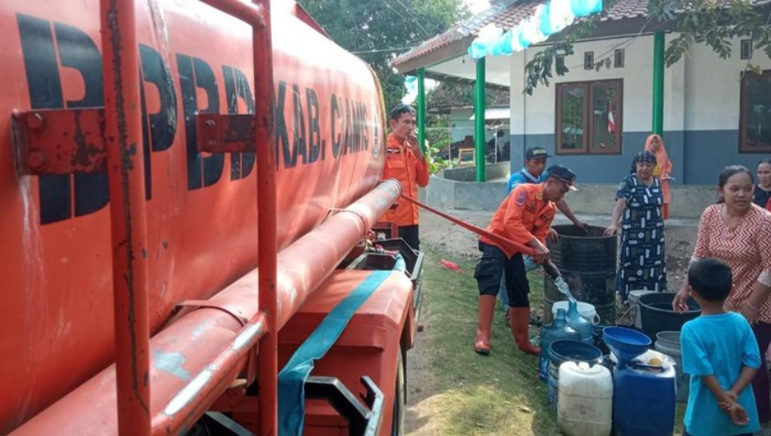 KRISIS AIR BERSIH MELANDA