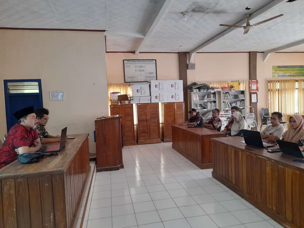 BIMTEK E-OFFICE DI DESA KARANGANYAR